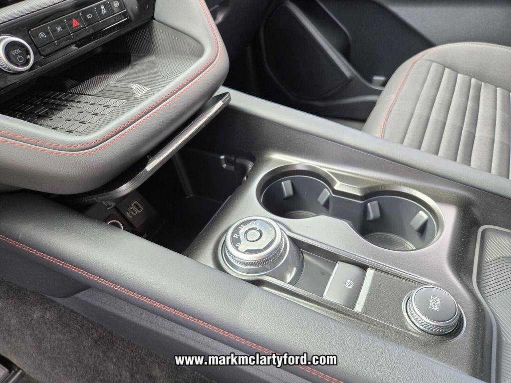new 2025 Ford Explorer car, priced at $46,097