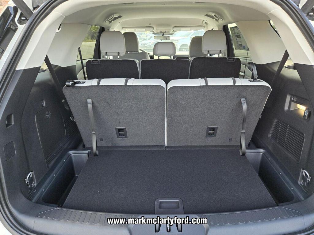 new 2025 Ford Explorer car, priced at $44,367