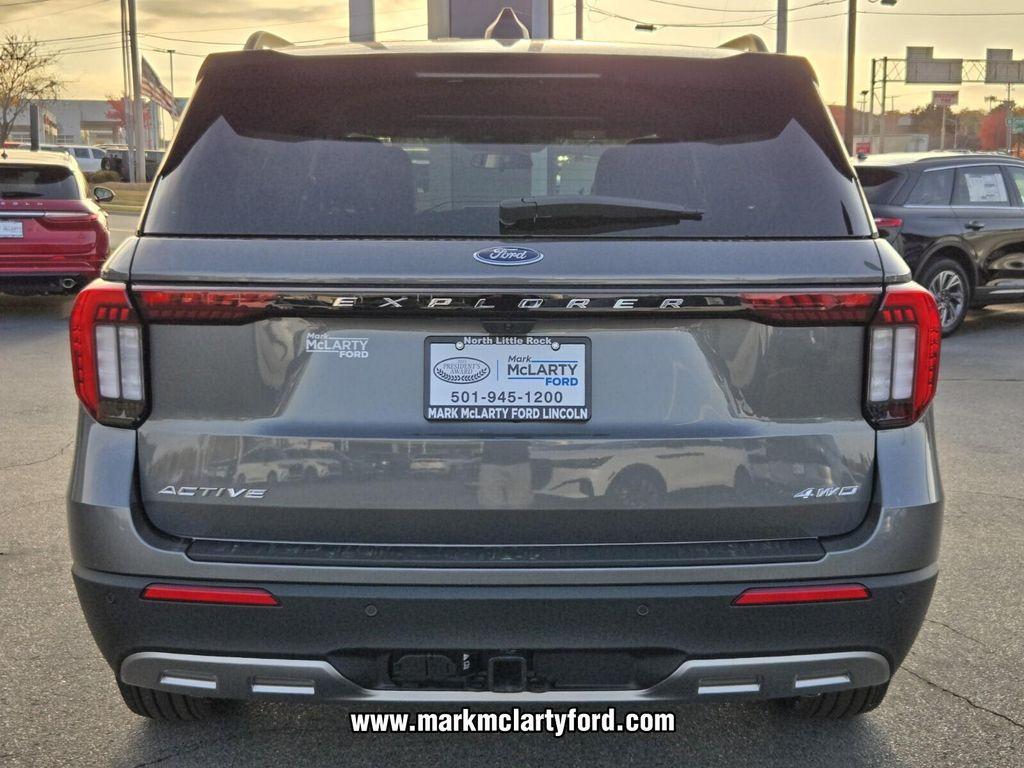 new 2025 Ford Explorer car, priced at $45,598