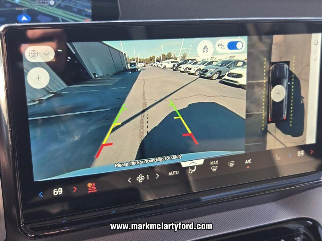 new 2025 Ford Expedition Max car, priced at $69,673