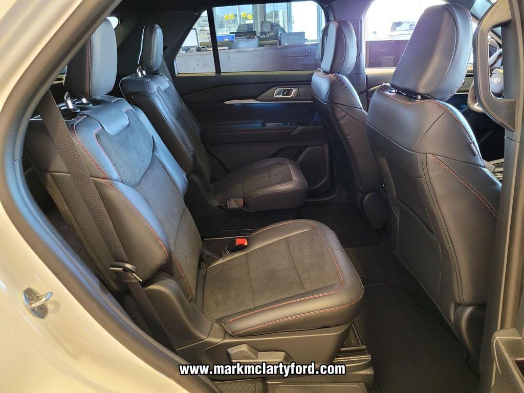 new 2025 Ford Explorer car, priced at $52,700
