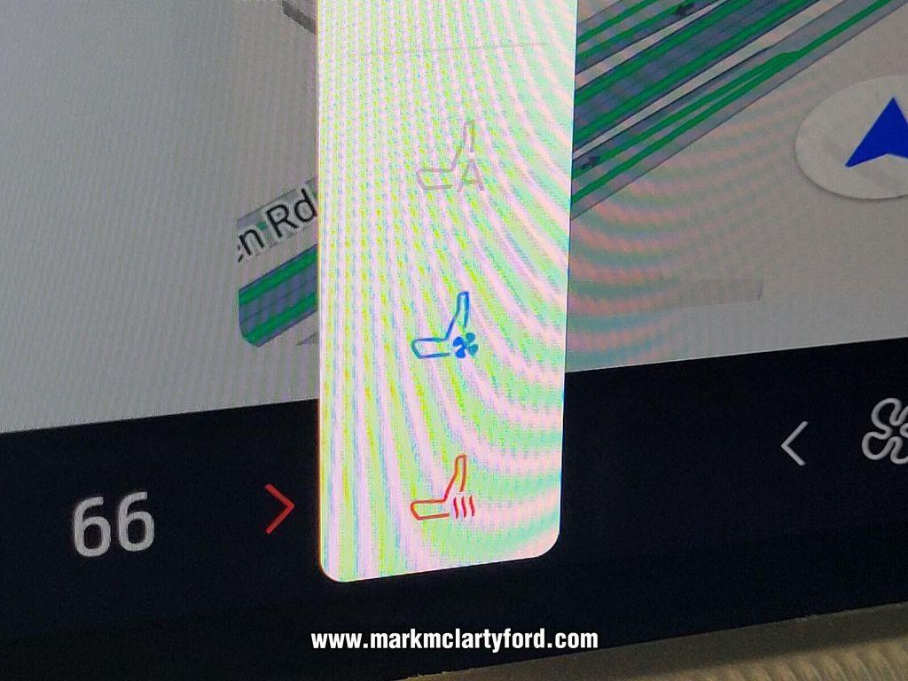 new 2025 Ford Explorer car, priced at $52,700