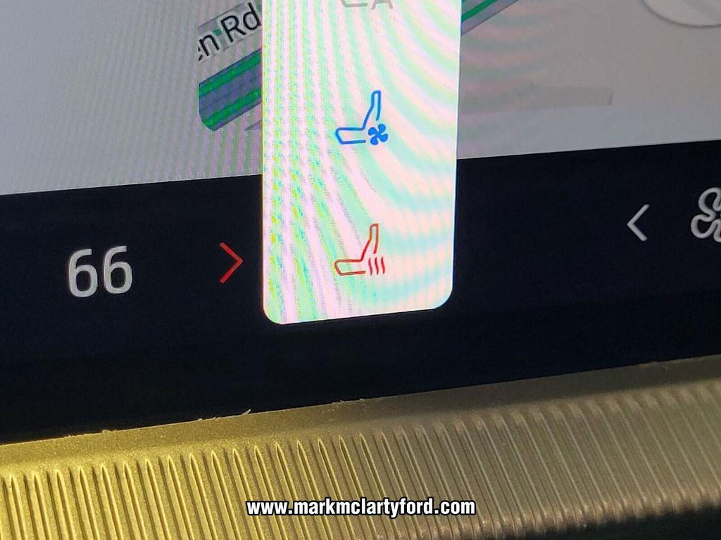 new 2025 Ford Explorer car, priced at $52,700