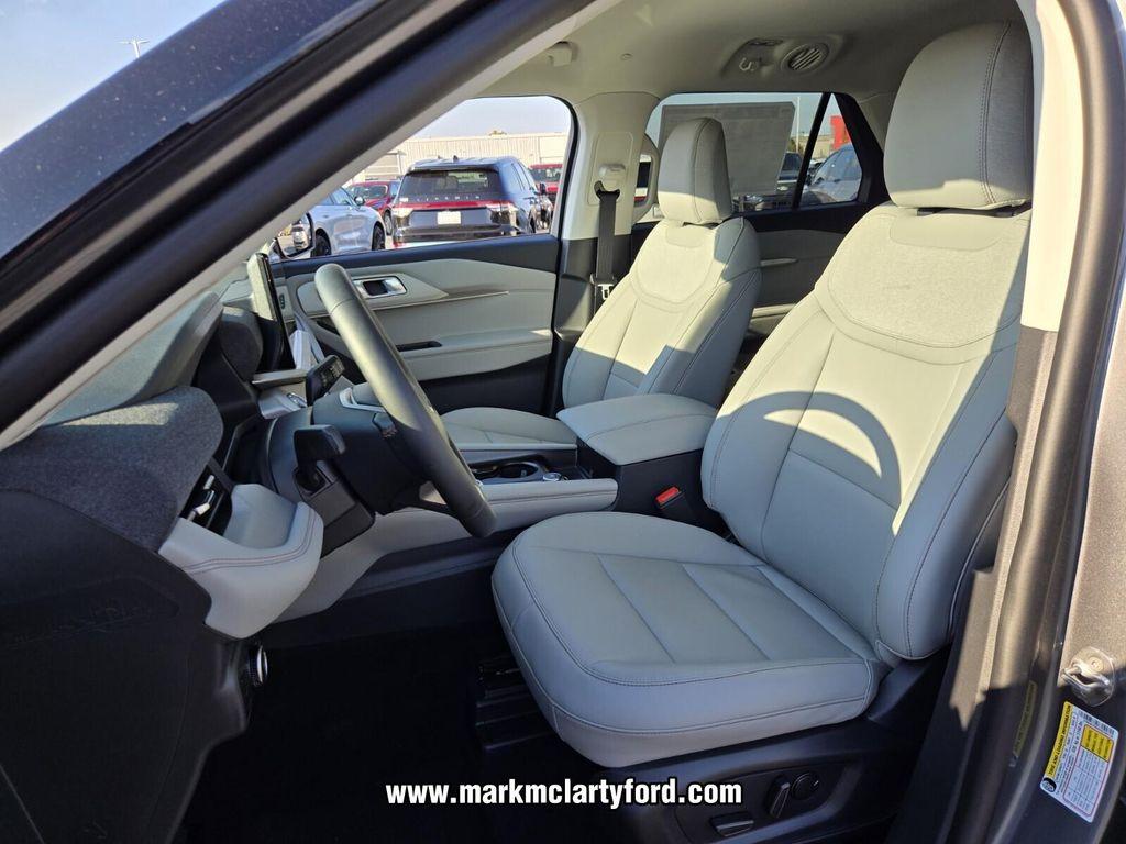 new 2025 Ford Explorer car, priced at $41,241