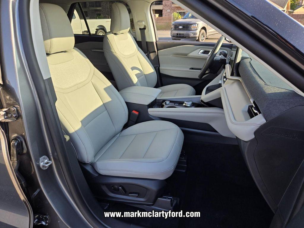 new 2025 Ford Explorer car, priced at $41,241