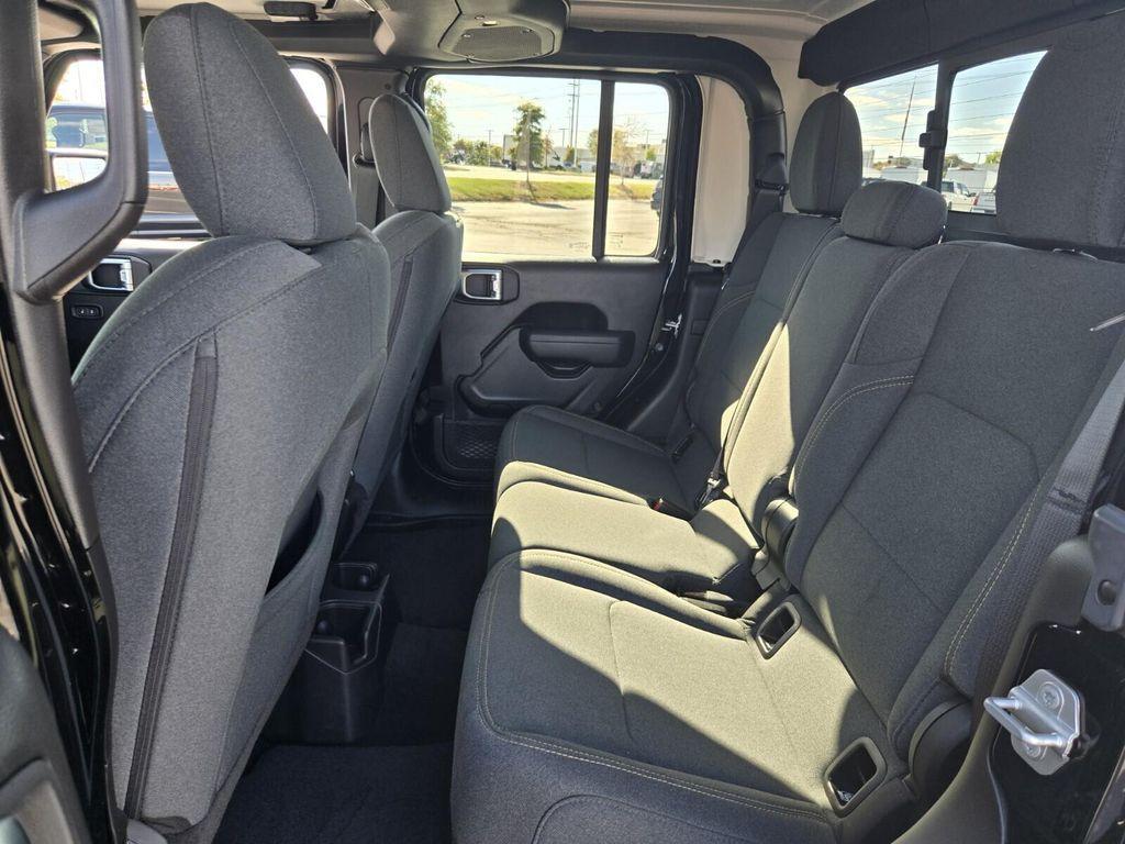 used 2025 Jeep Gladiator car, priced at $37,994