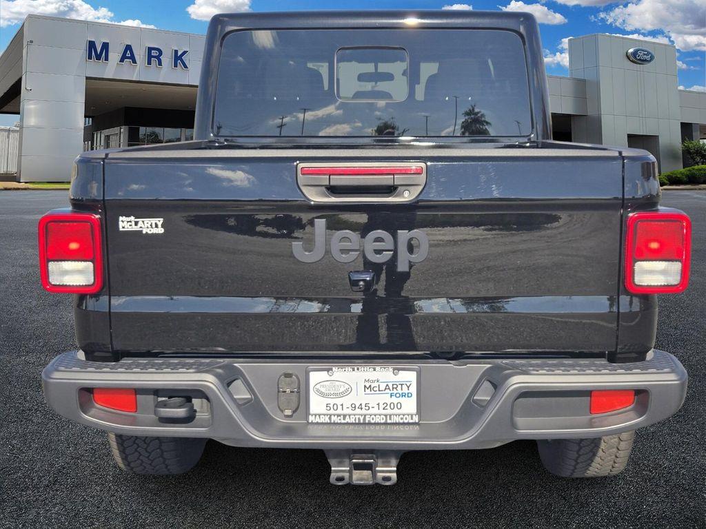 used 2025 Jeep Gladiator car, priced at $37,994