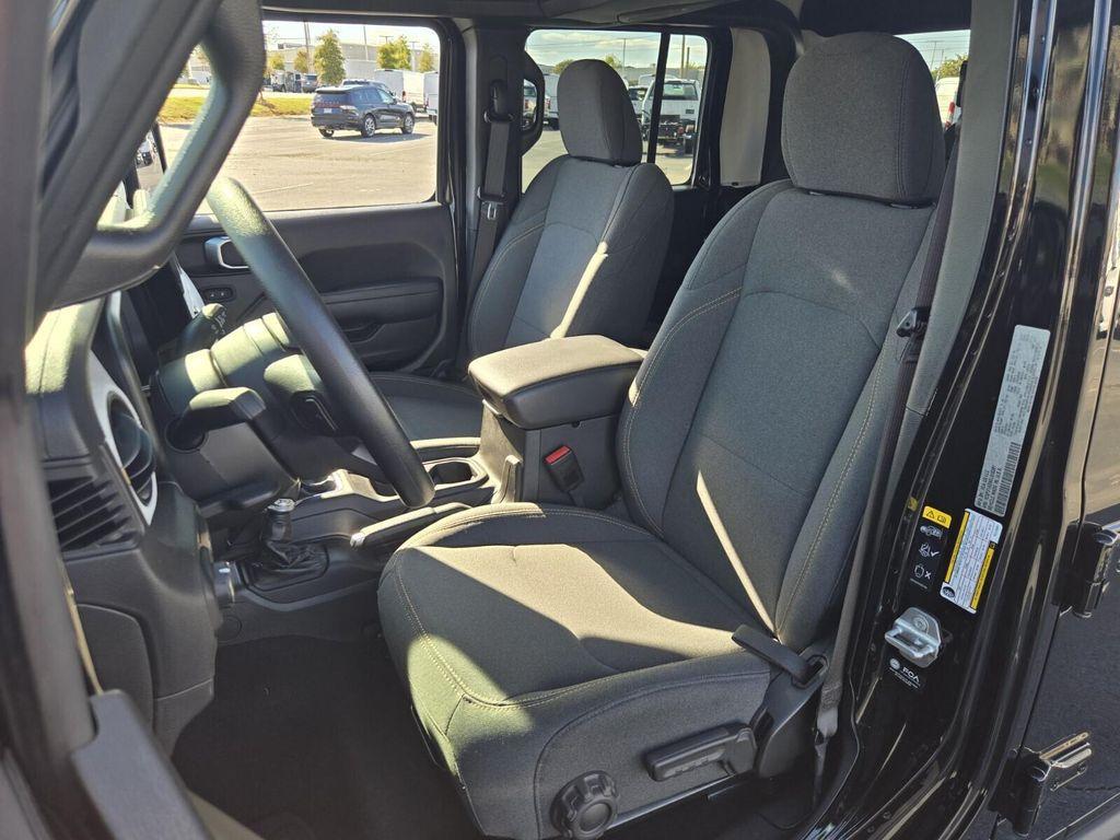 used 2025 Jeep Gladiator car, priced at $37,994