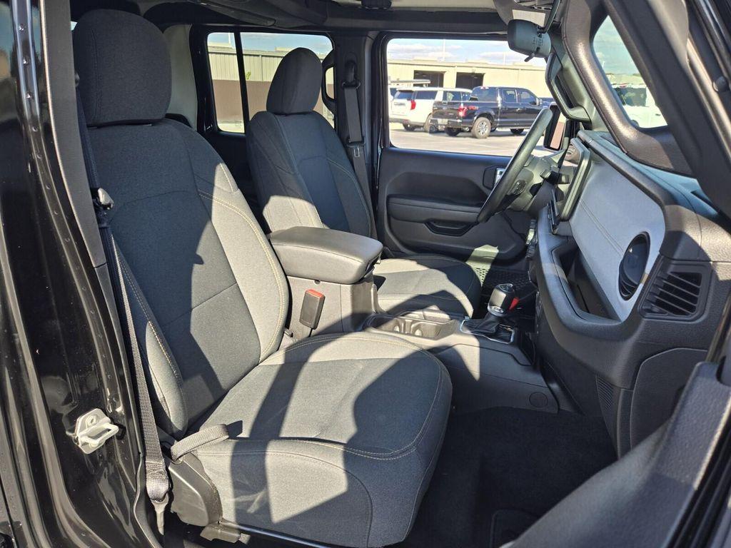 used 2025 Jeep Gladiator car, priced at $37,994