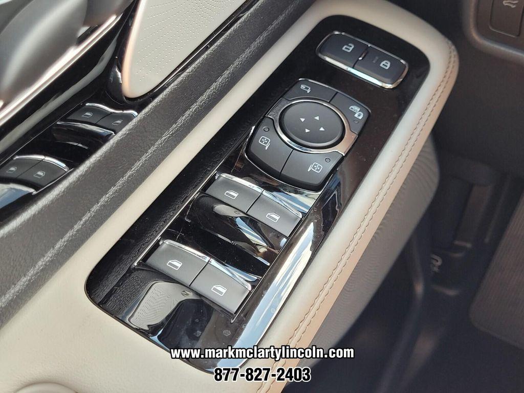 new 2025 Lincoln Aviator car, priced at $83,890