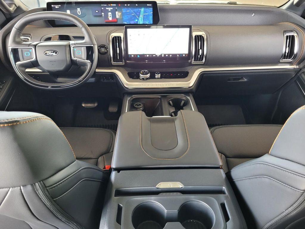 used 2025 Ford Expedition car, priced at $84,995