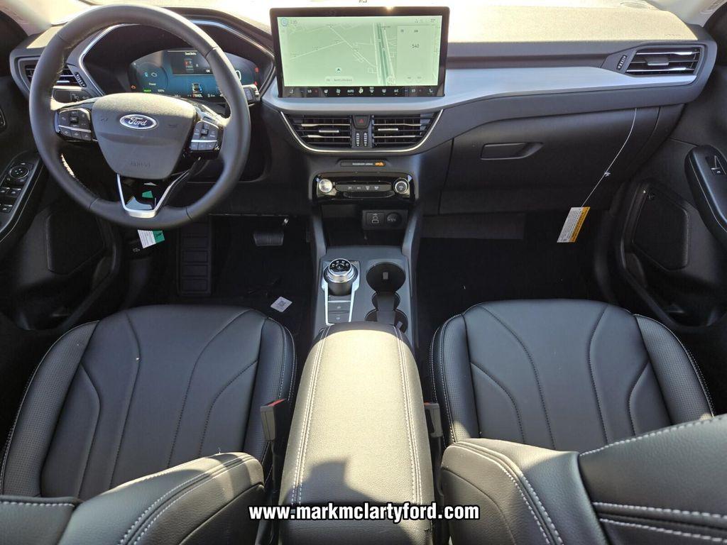 new 2026 Ford Escape PHEV car, priced at $34,419