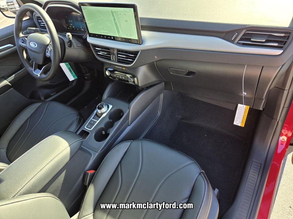 new 2026 Ford Escape PHEV car, priced at $34,419