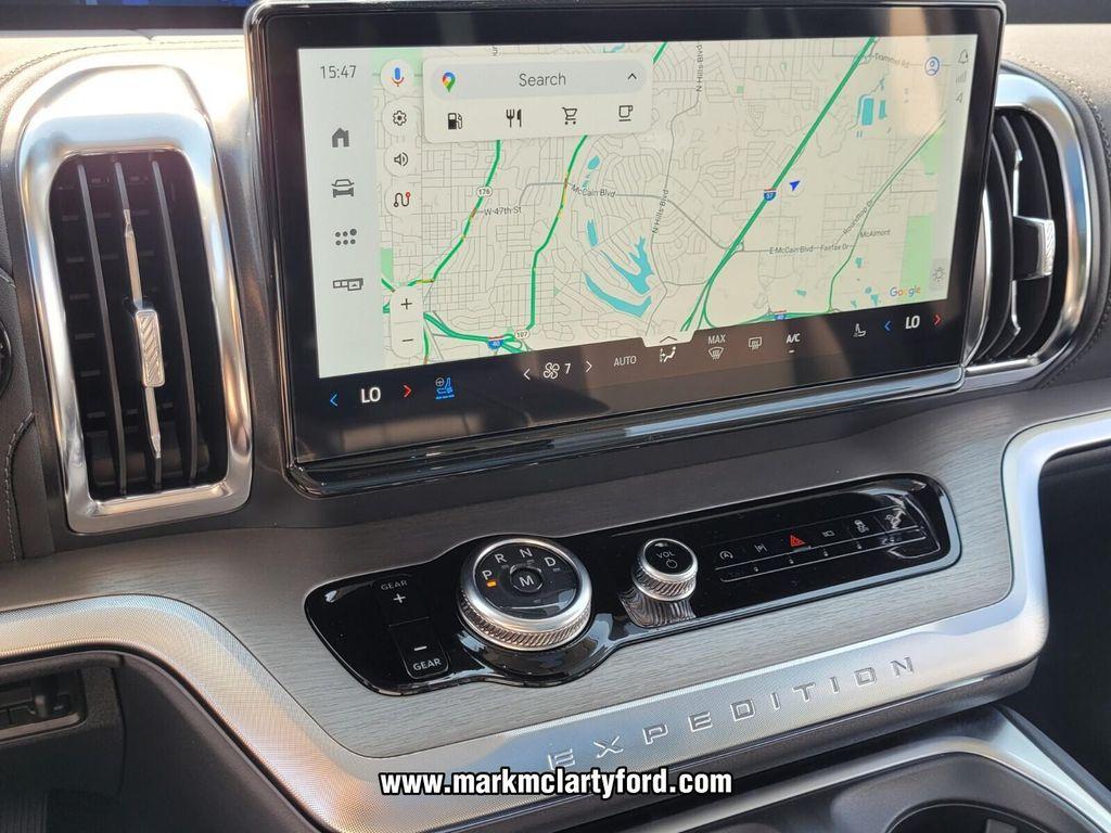 new 2025 Ford Expedition car, priced at $74,970