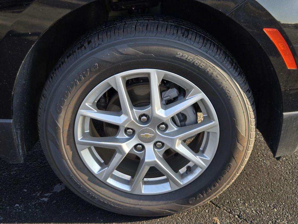 used 2024 Chevrolet Equinox car, priced at $20,875