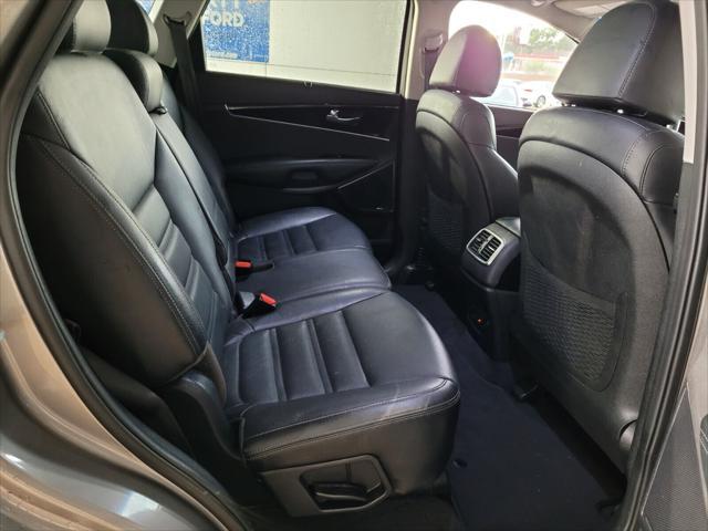 used 2019 Kia Sorento car, priced at $20,602