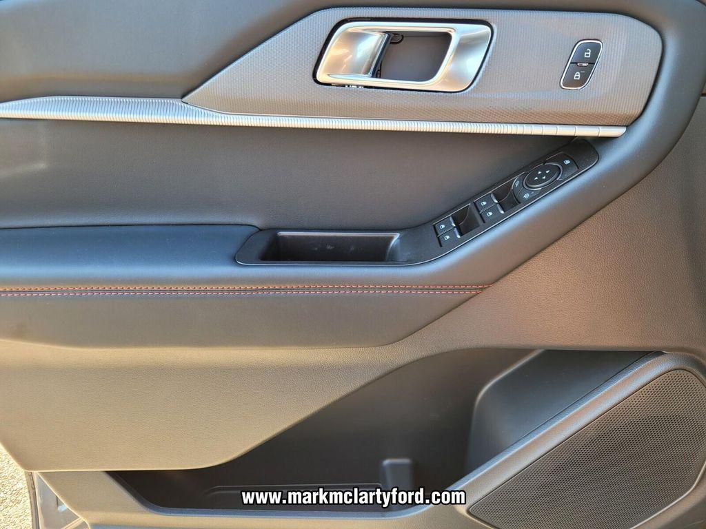new 2025 Ford Explorer car, priced at $44,175