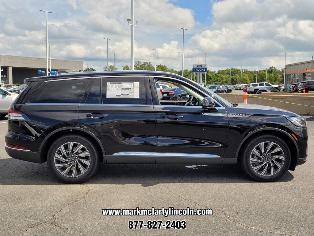 new 2025 Lincoln Aviator car, priced at $56,555
