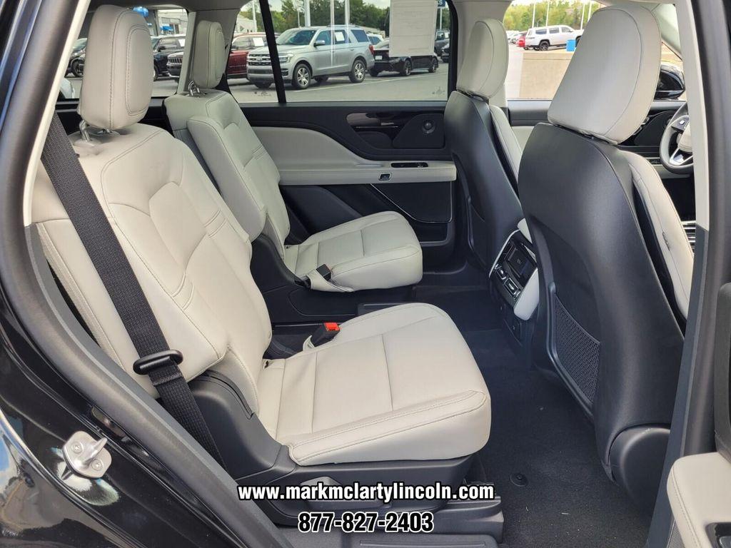 new 2025 Lincoln Aviator car, priced at $56,555