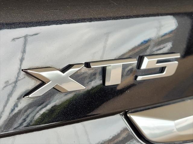 used 2017 Cadillac XT5 car, priced at $19,495