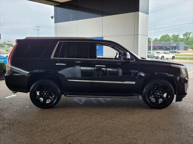 used 2015 Cadillac Escalade car, priced at $24,567