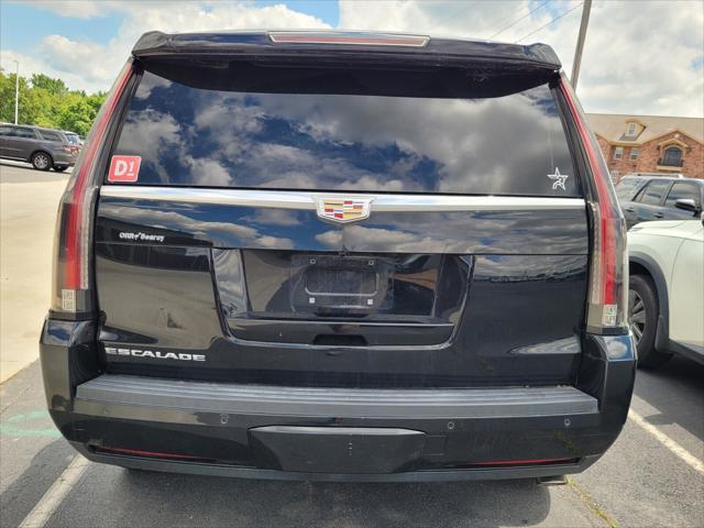 used 2015 Cadillac Escalade car, priced at $24,567