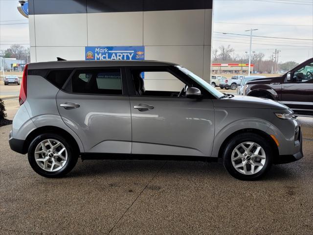 used 2022 Kia Soul car, priced at $17,591