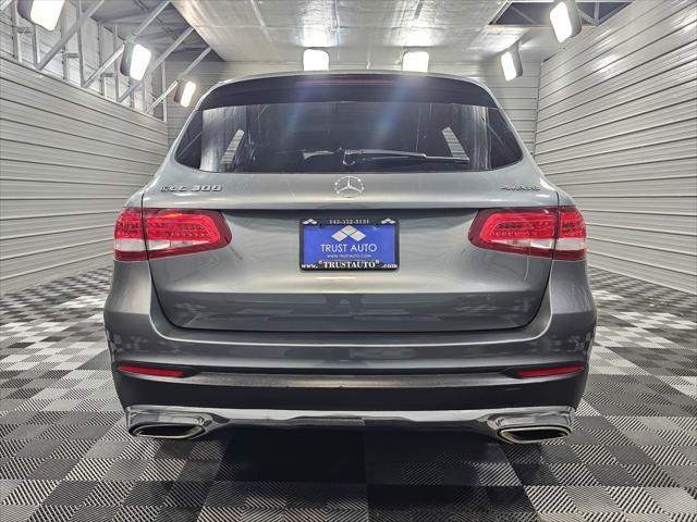 used 2018 Mercedes-Benz GLC 300 car