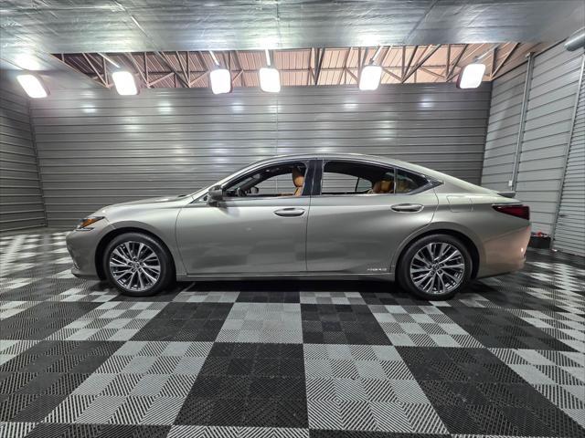 used 2020 Lexus ES 300h car, priced at $33,695