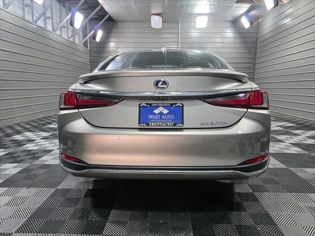 used 2020 Lexus ES 300h car, priced at $33,695