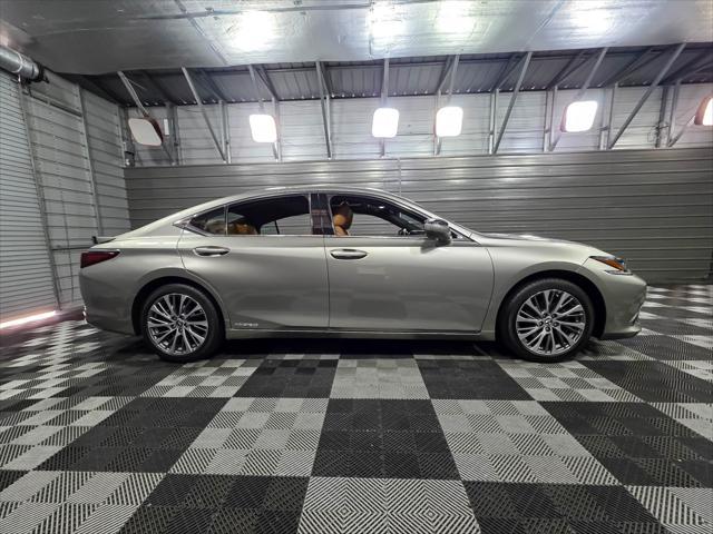 used 2020 Lexus ES 300h car, priced at $33,695