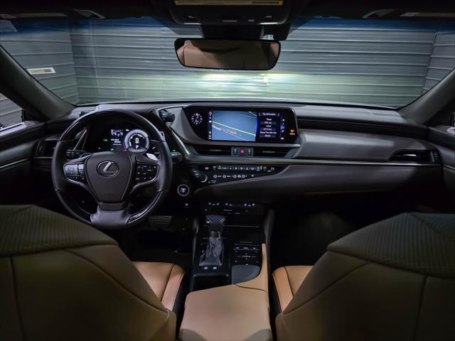 used 2020 Lexus ES 300h car, priced at $33,695