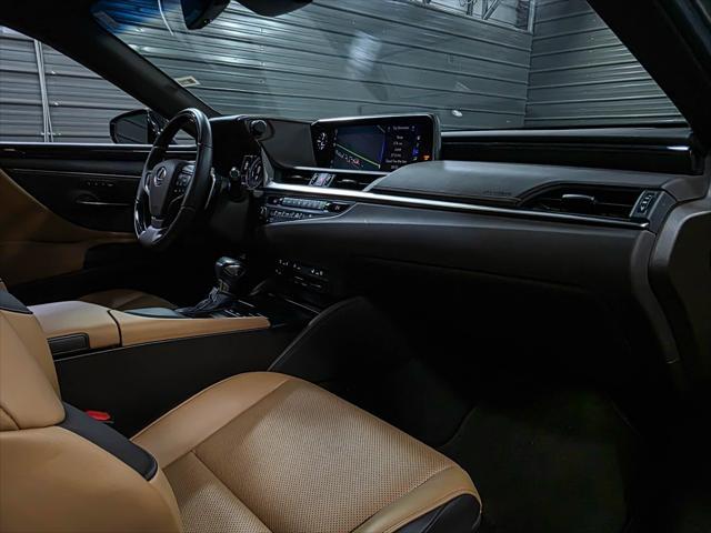 used 2020 Lexus ES 300h car, priced at $33,695