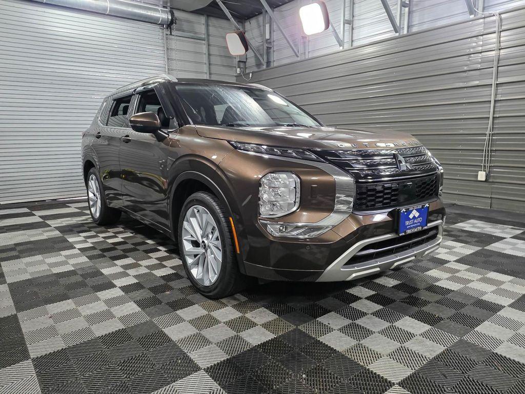 used 2022 Mitsubishi Outlander car, priced at $23,295