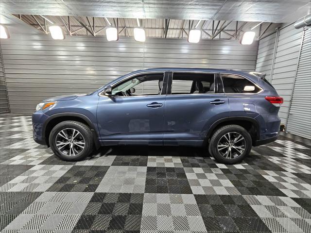 used 2018 Toyota Highlander car