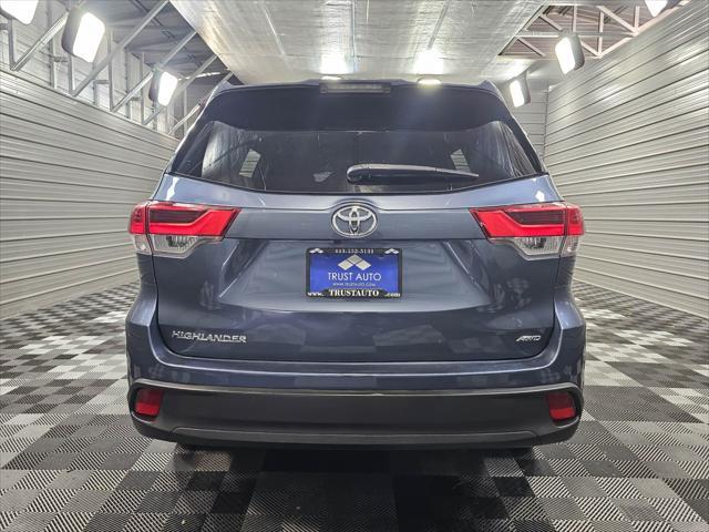 used 2018 Toyota Highlander car