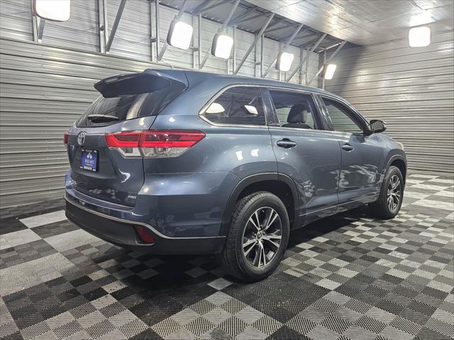 used 2018 Toyota Highlander car