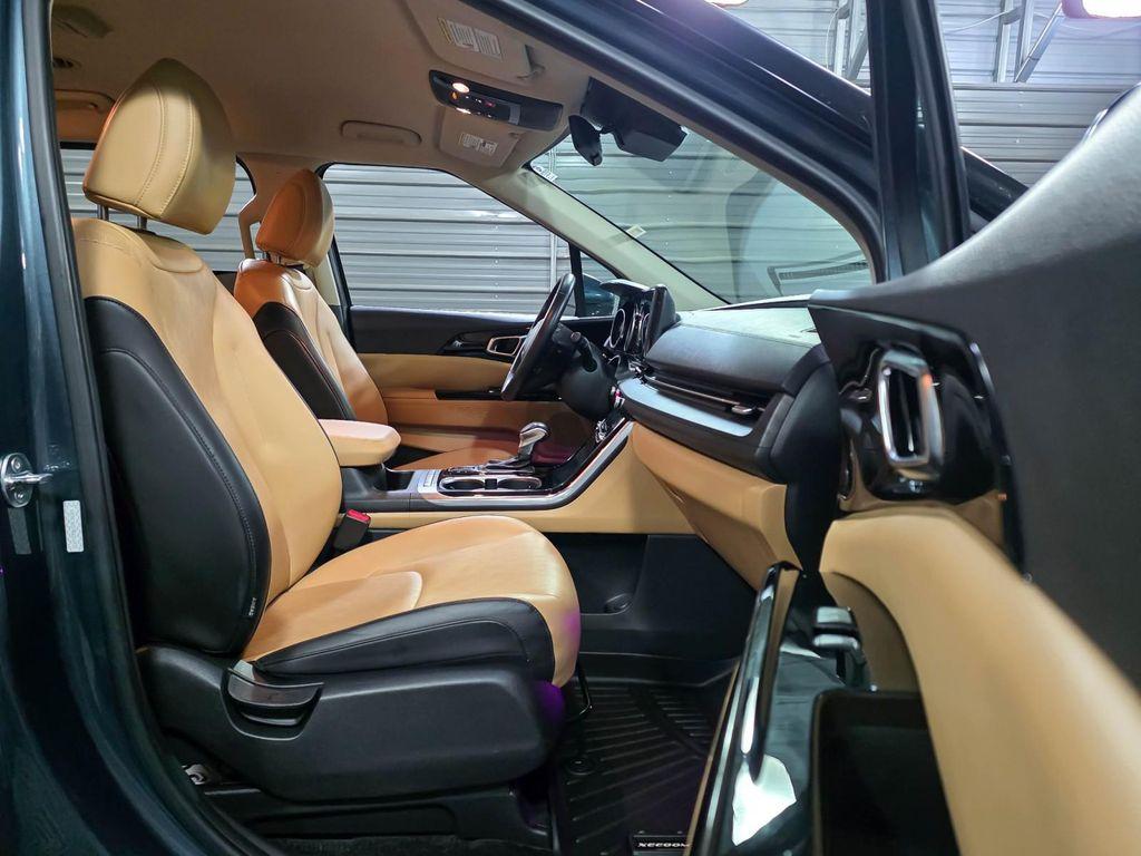 used 2024 Kia Carnival car, priced at $32,995