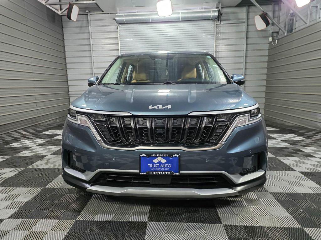 used 2024 Kia Carnival car, priced at $32,995