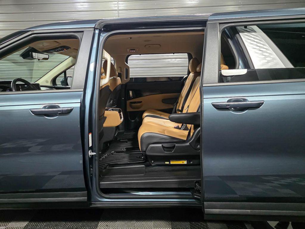 used 2024 Kia Carnival car, priced at $32,995