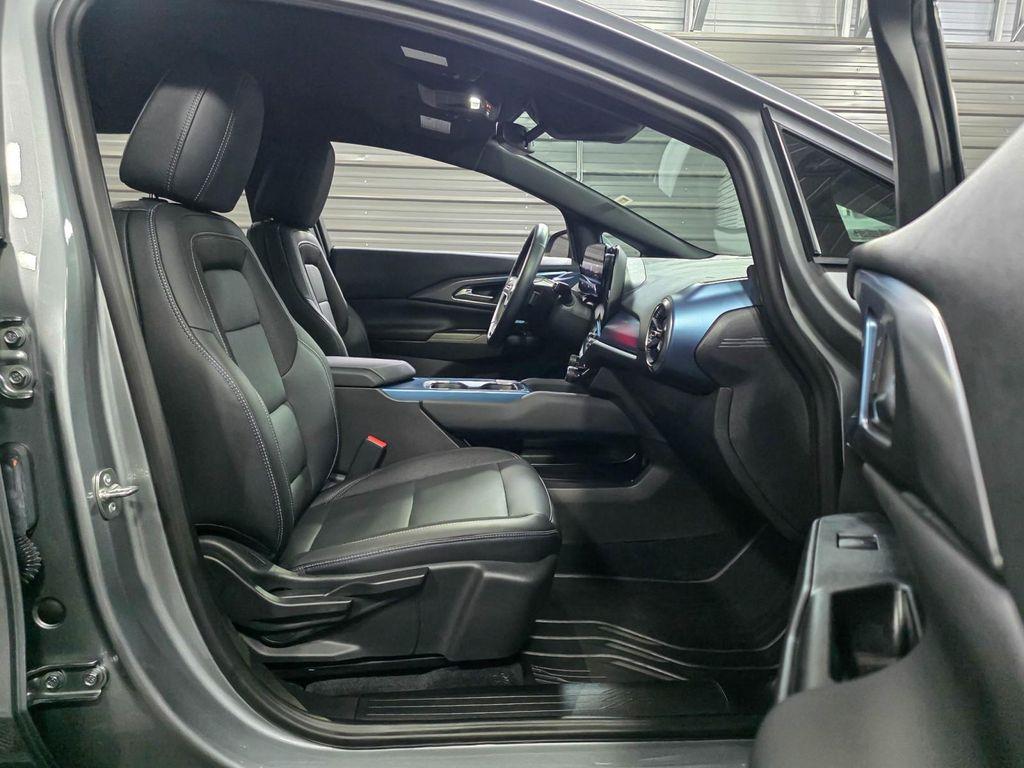 used 2024 Chevrolet Equinox EV car, priced at $25,895
