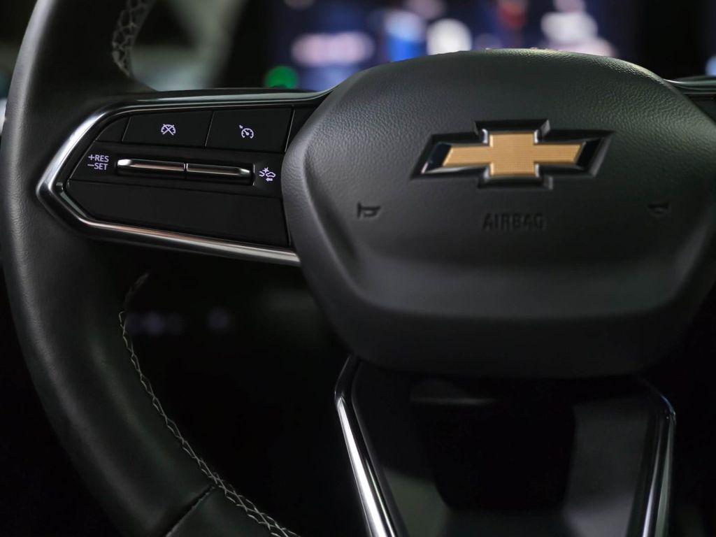used 2024 Chevrolet Equinox EV car, priced at $25,895