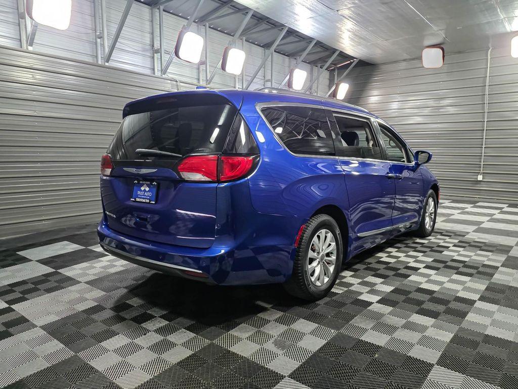 used 2019 Chrysler Pacifica car, priced at $19,995