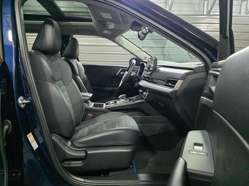used 2025 Mitsubishi Outlander car, priced at $33,495