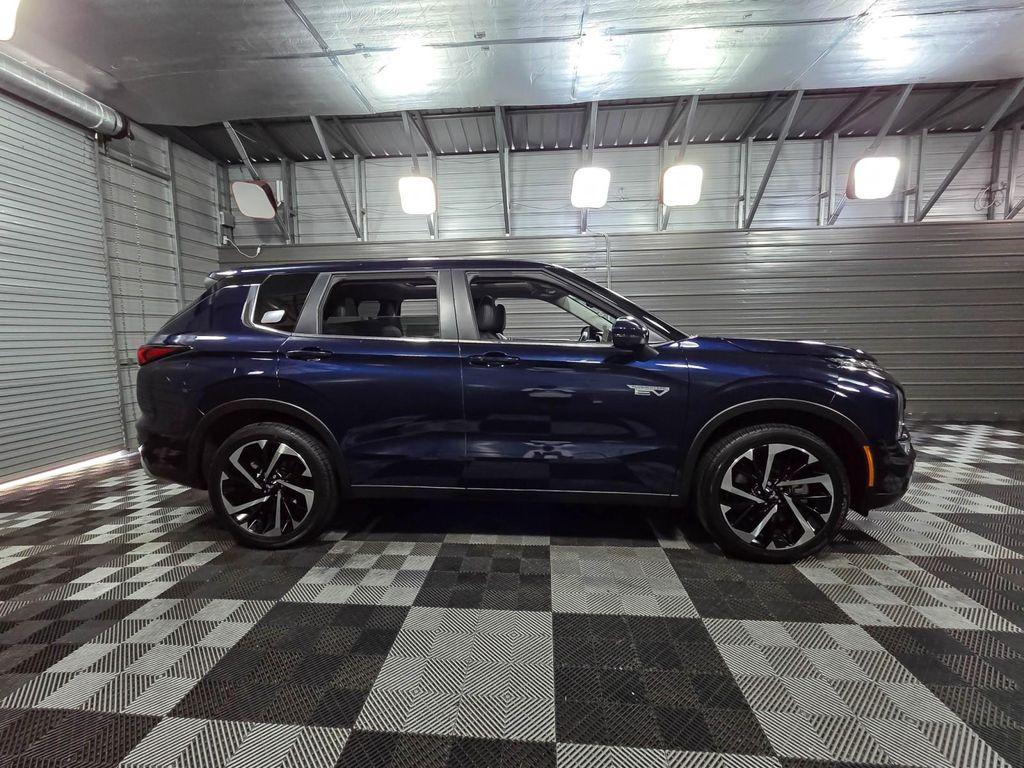 used 2025 Mitsubishi Outlander car, priced at $33,495