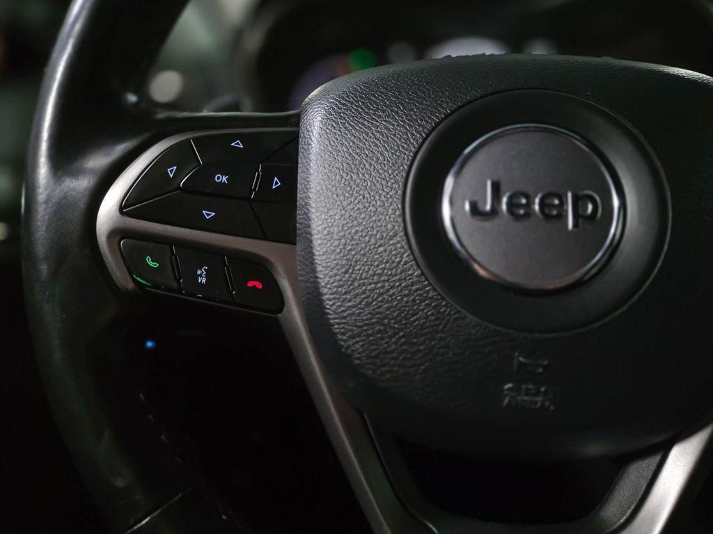 used 2020 Jeep Grand Cherokee car, priced at $25,595