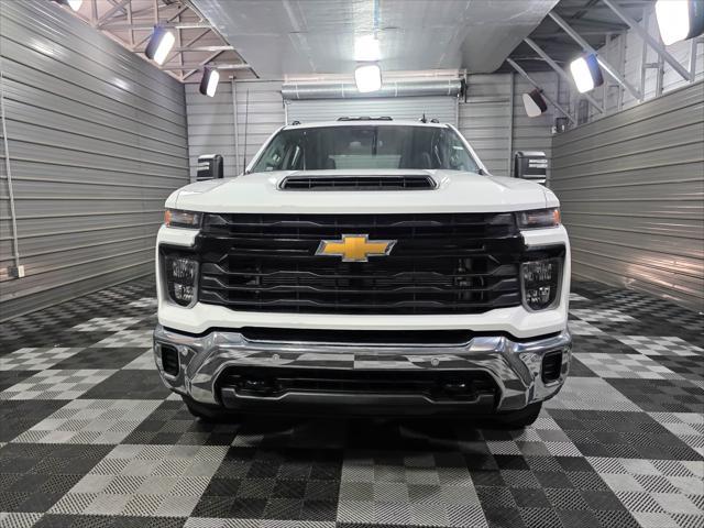 used 2025 Chevrolet Silverado 3500 car, priced at $63,995