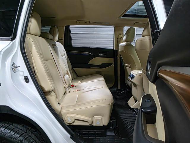 used 2018 Toyota Highlander car, priced at $26,395