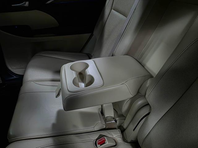 used 2018 Toyota Highlander car, priced at $26,395