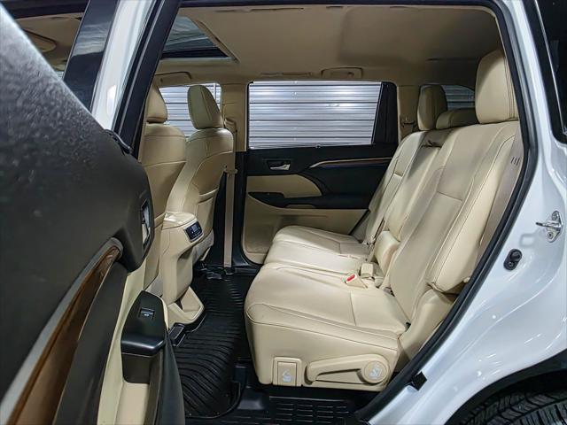 used 2018 Toyota Highlander car, priced at $26,395